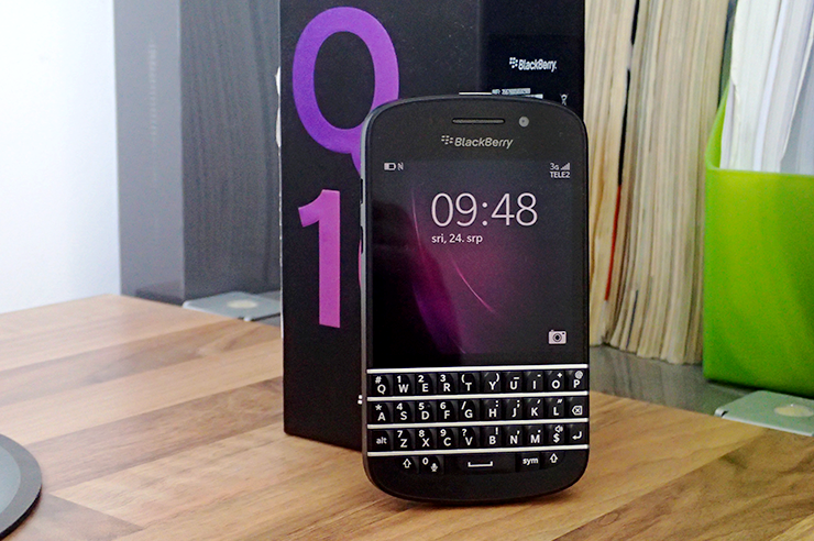 BlackBerry-Q10-(20).png